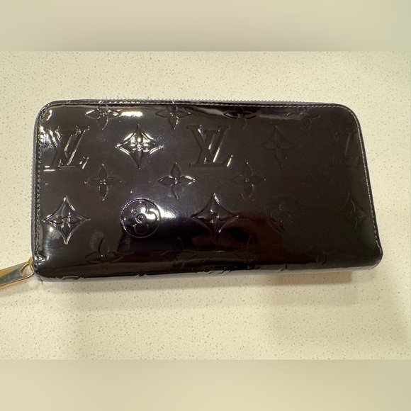 Louis Vuitton patent leather zippy long Wallet - Picture 1 of 3